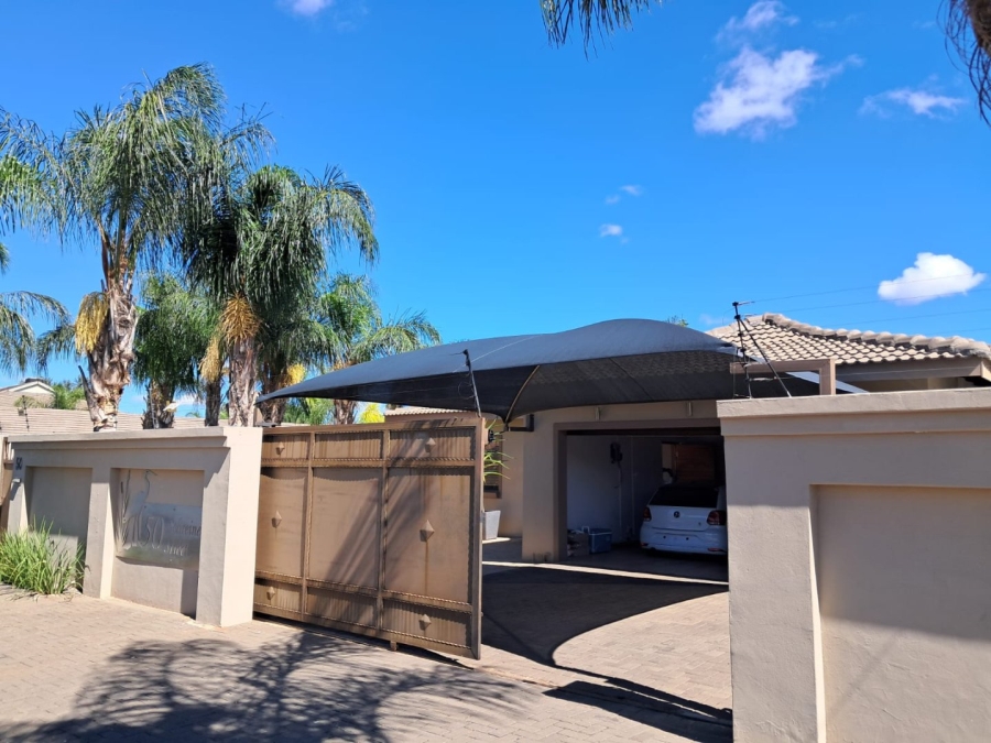 4 Bedroom Property for Sale in Hillcrest Northern Cape